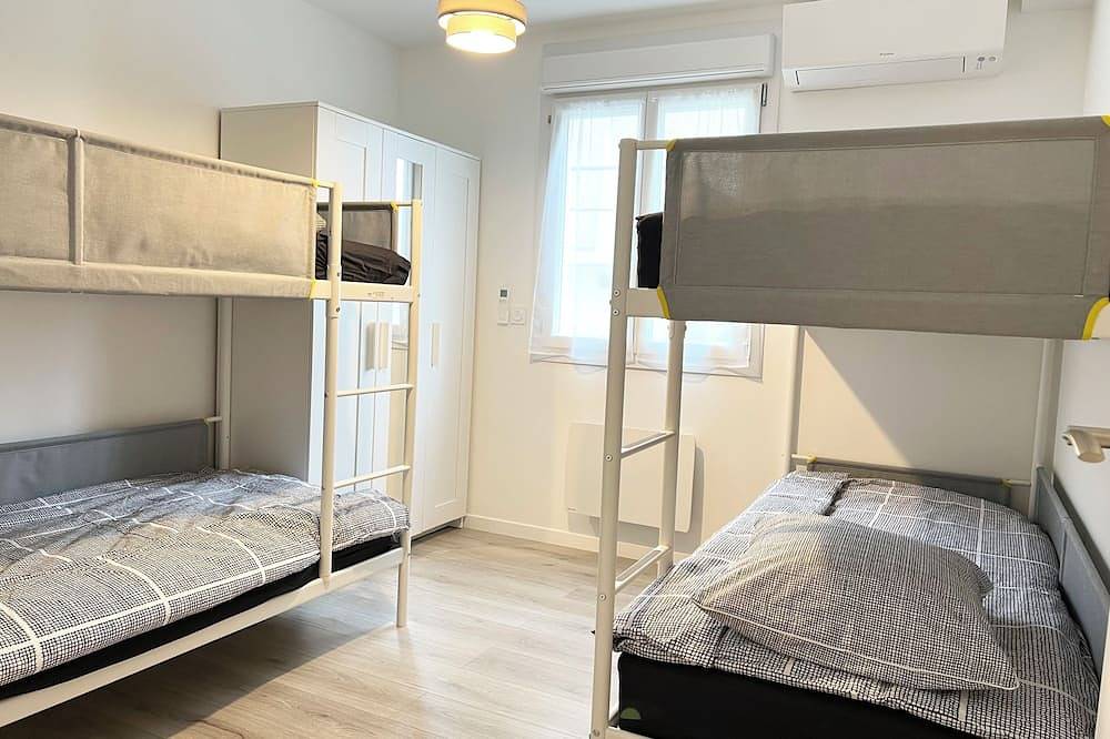 Air-conditioned house & parking 15 minutes from Paris in Bagneux, Hauts-de-Seine