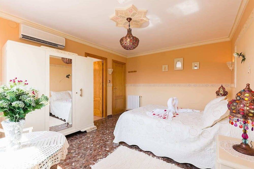 Apartamento entero, Apartamento 120 m2. Con Piscina en Vivienda Rural. in Villa de Otura, Provincia de Granada