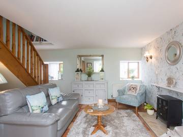 Holiday Rental for 2 People in Staffordshire, Midlands, Photo 2
