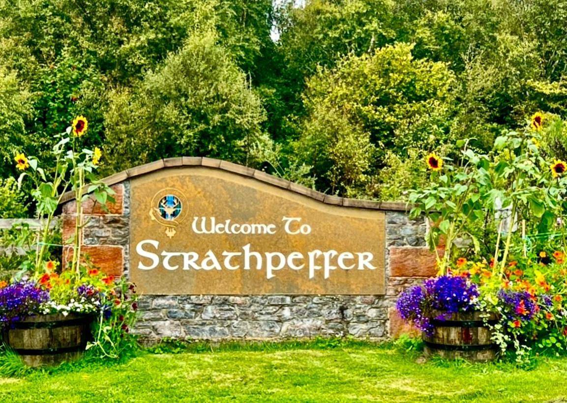 Entire holiday apartment, Large Double Room in Strathpeffer, Highlands
