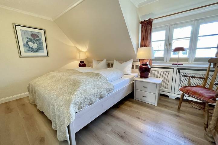 Ganze Wohnung, Dachgeschoss, 50qm für bis zu 2 Personen in Tinnum, Sylt (Gemeinde)