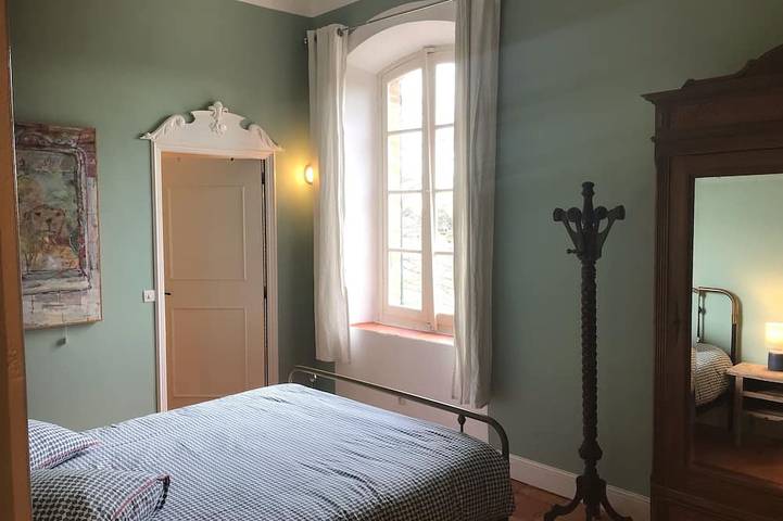 Location de vacances pour 10 personnes, avec jardin à Cruzy - 4