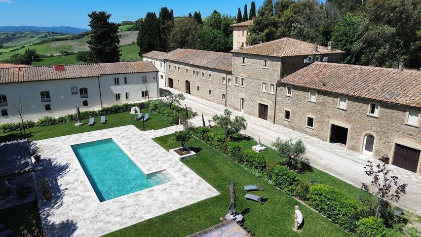 Villa per 4 persone, con piscina e giardino in Pisa e dintorni