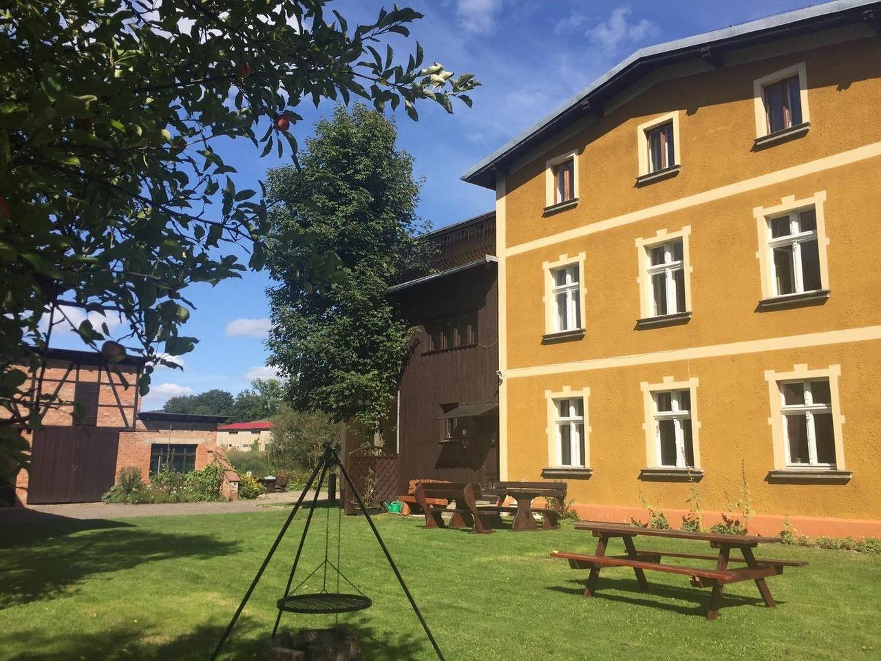 Ferienvilla "Domstolat" mit Wallbox in Janowice Wielkie, Sudeten (Polen)