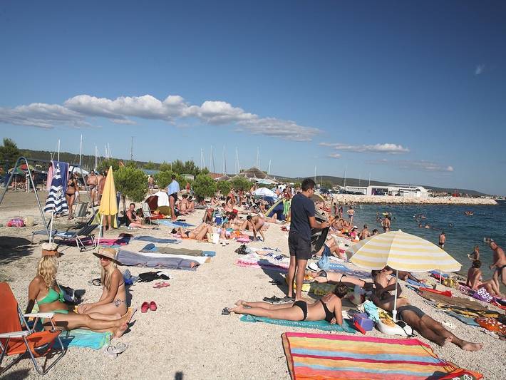 Location de vacances pour 5 personnes, avec balcon à Bibinje - 4