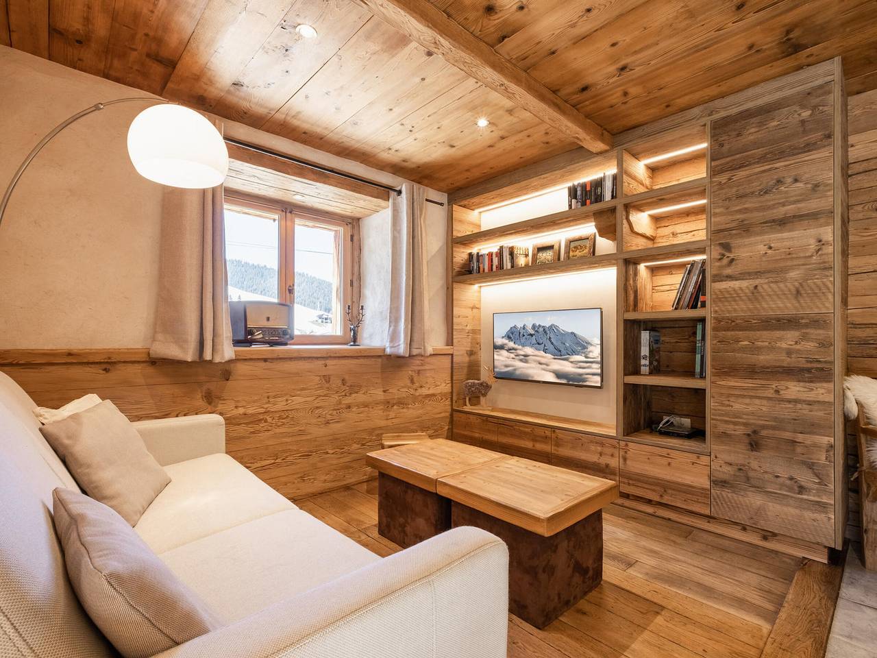 Ganze Wohnung, Gemütliche 4*-Wohnung, Südterrasse, nahe Pisten, Parkplatz, Wlan in La Clusaz, Annecy und Umgebung