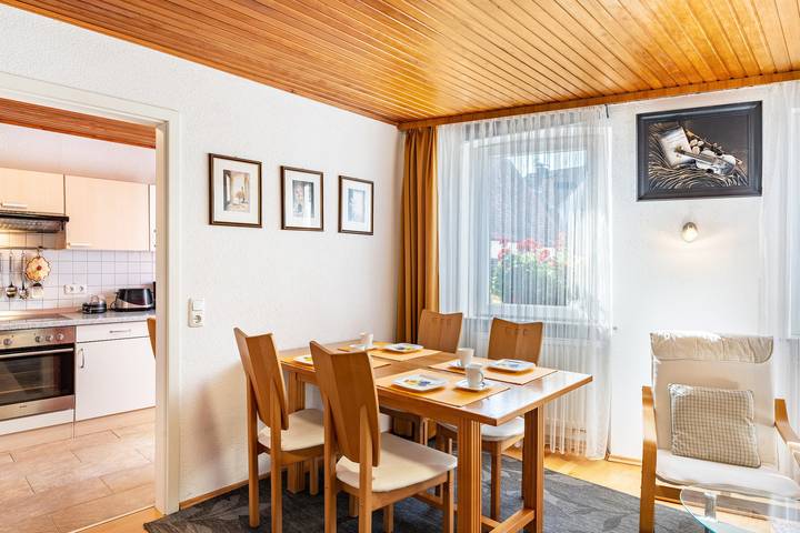 Ferienwohnung für 5 Personen, mit Garten in Neustadt an der Weinstraße - 4