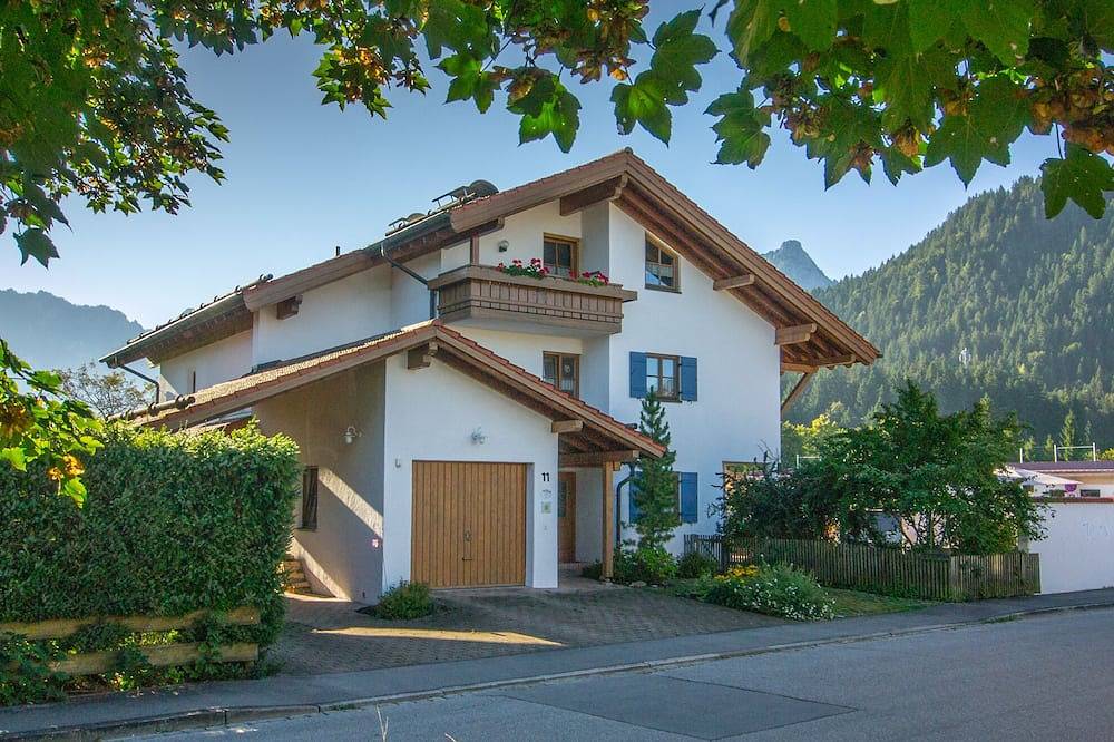 Ganze Wohnung, F **** Komfort-Fewo im Maisonnette-Stil, Traumhafte Aussicht, 1a-Lage in Neuschwanstein, Füssen