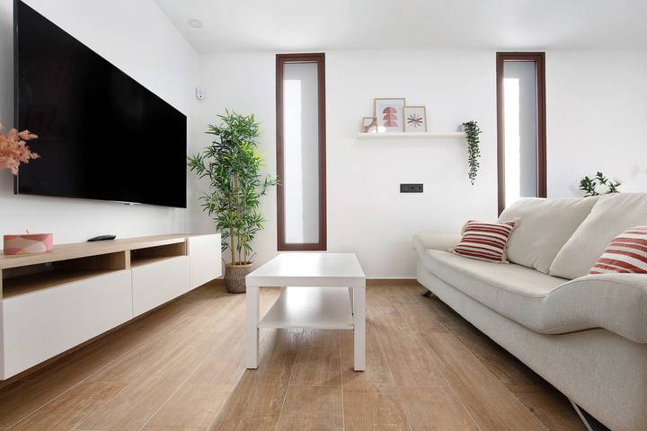 Apartamento entero, Apartamento vacacional "Crepusculo" con vistas a la montaña, terraza y Wi-Fi in Tesjuates, Puerto del Rosario