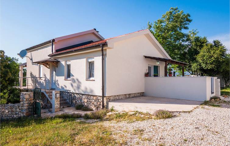 Ferienwohnung für 4 Personen, mit Terrasse und Garten in Posedarje