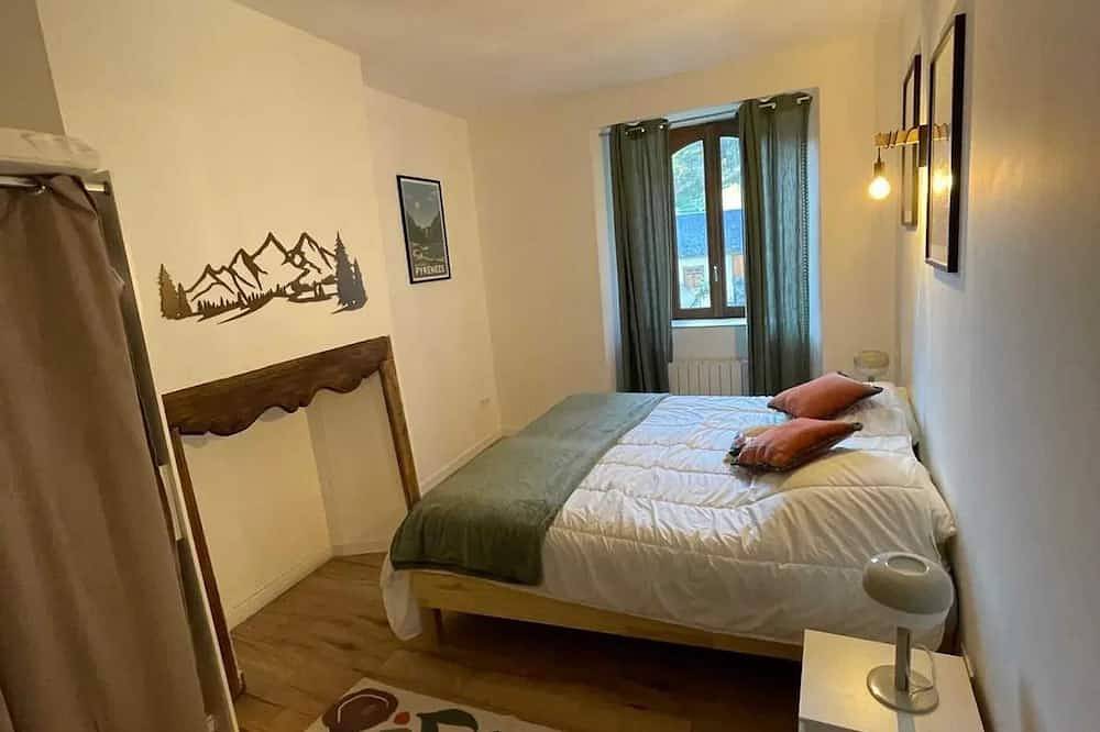 Homerez - Spacious House in Guchen with Garden and Barbecue in Guchen, Pyrenees National Park