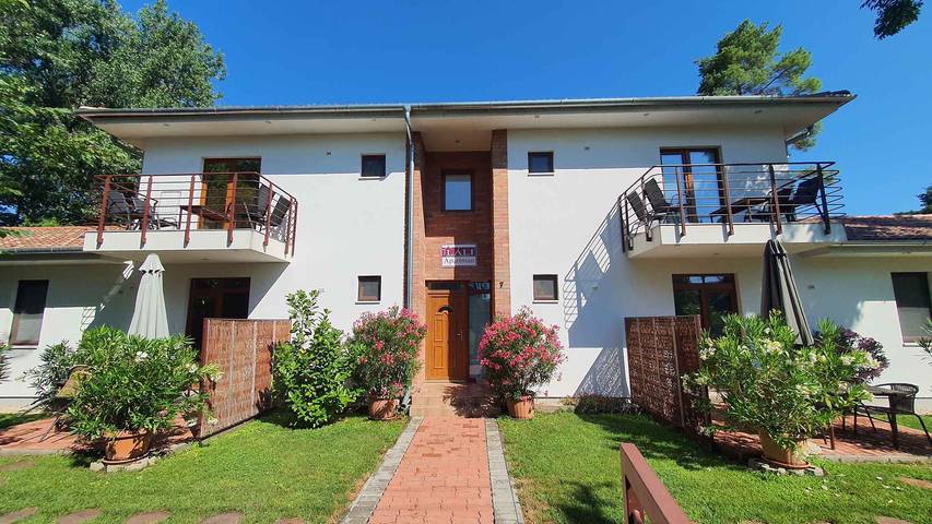 Ferienwohnung für 4 Personen, mit Garten in Balatonföldvar