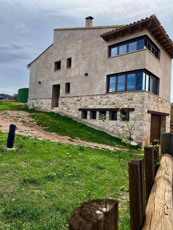 Two-Bedroom Chalet in Peñarroya de Tastavins, Provincia de Teruel