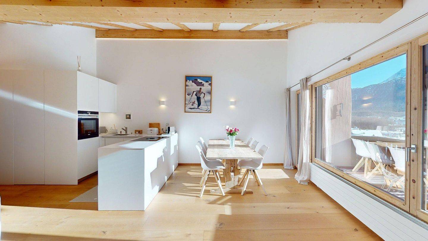 Ganze Wohnung, Ferienwohnung für 4 Personen mit Balkon in Pontresina, Sankt Moritz