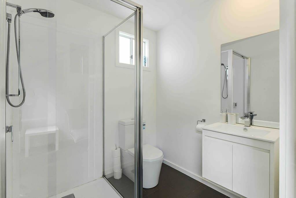 Beauty & the Beach - 4pm check out Sundays* in Rosebud, Mornington Peninsula