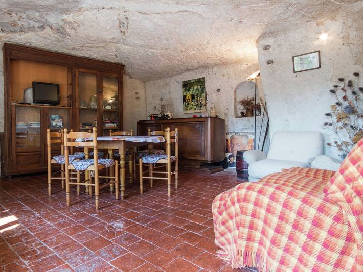 Une maison troglodyte au charme historique in Faverolles, Vallée de la Loire