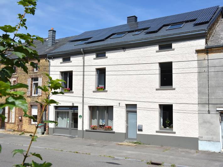 Location de vacances pour 8 personnes, avec Terrasse dans Sainte-Cécile (Florenville)