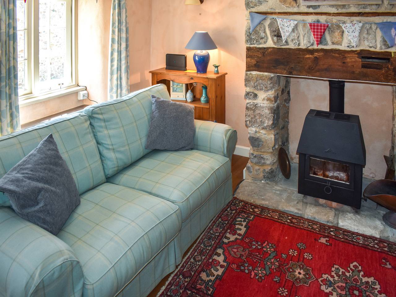 Primrose Cottage in Seaton, Devon