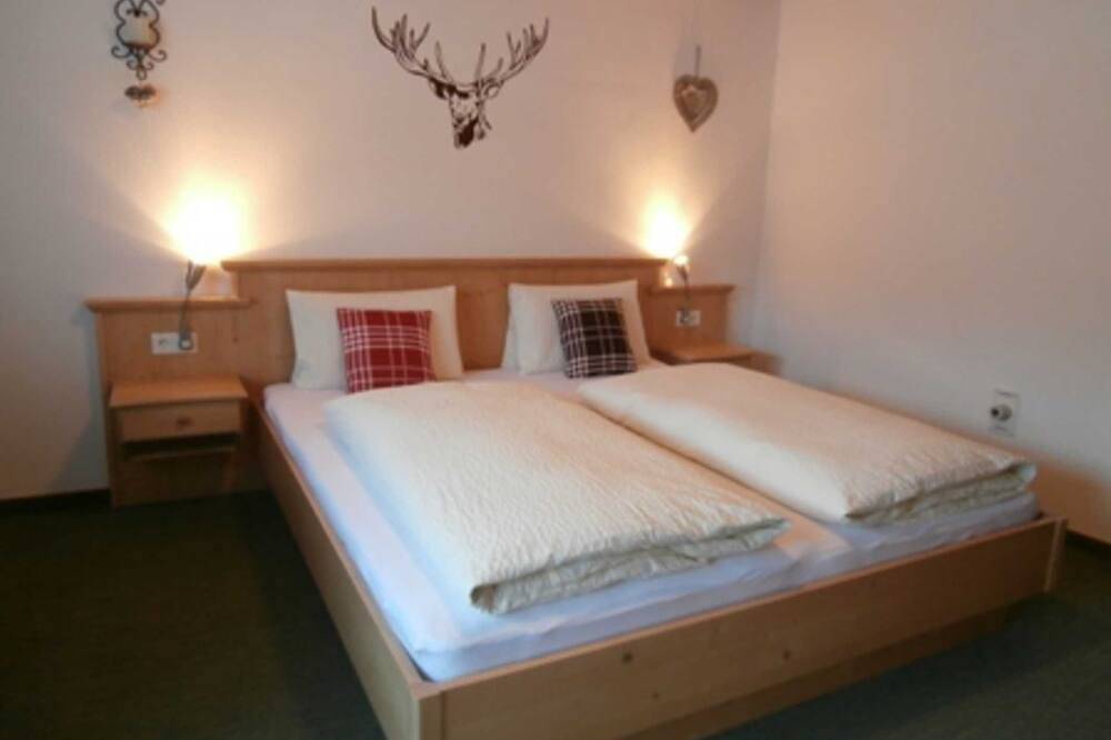Doppelzimmer Berggeflüster - Haus Lorenz in Grän, Allgäuer Alpen (Österreich)