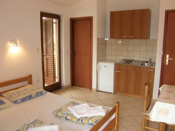 Ferienwohnung für 2 Personen, mit Balkon/Terrasse, mit Haustier in Baska