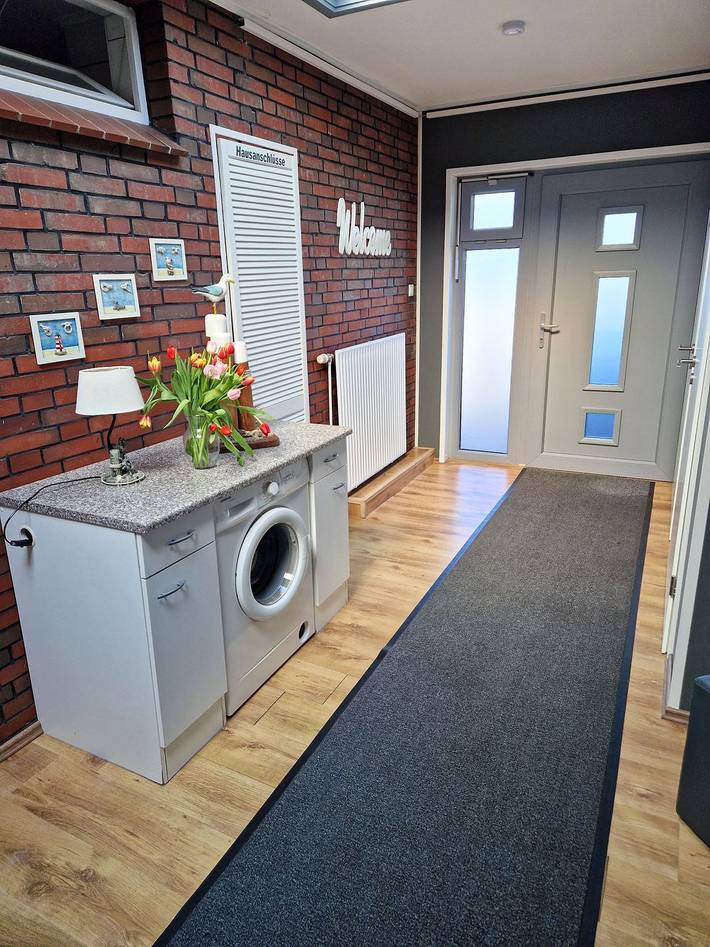Strandnahes Ferienhaus in Sackgassenlage, ca. 65 m² für 4 Pers. in Strand Norddeich, Norddeich