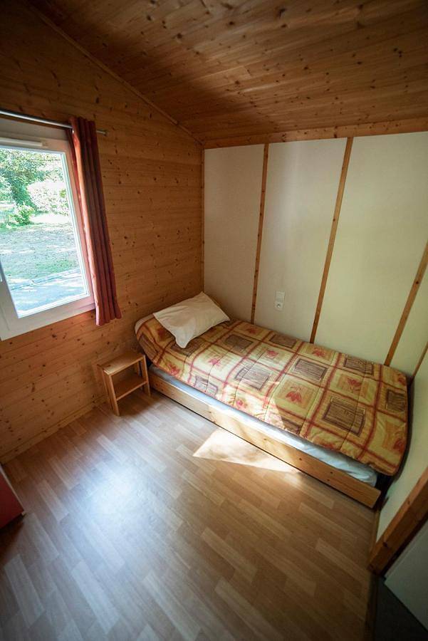 Parc de vacances pour 4 personnes, avec vue et jardin dans les Pyrénées - 4