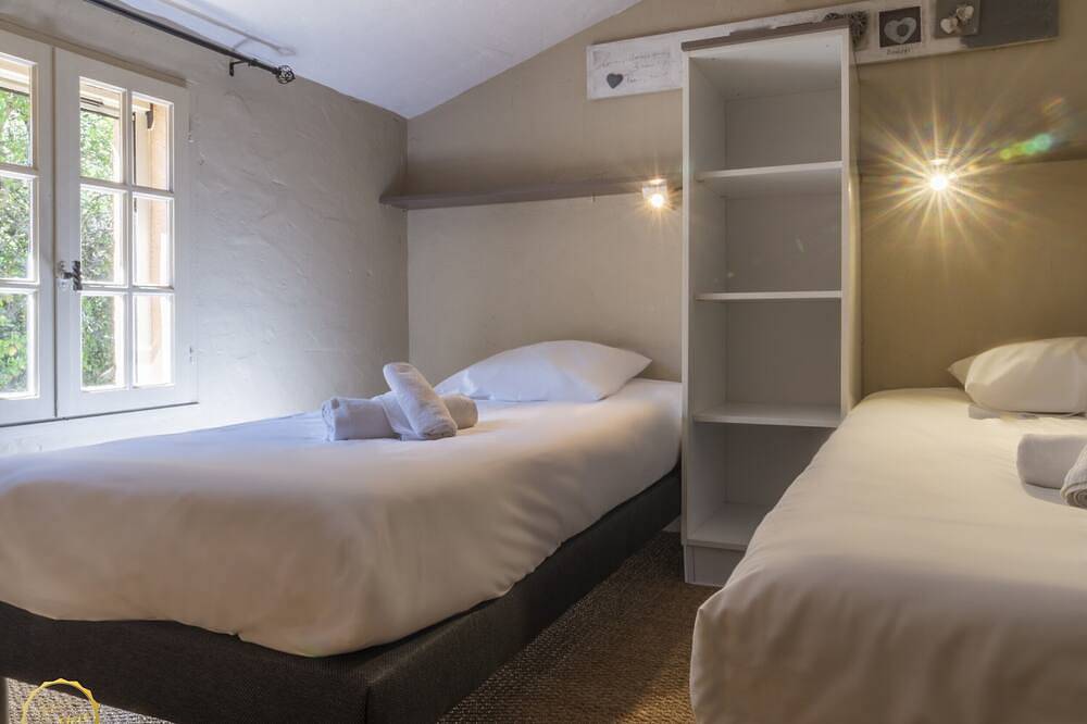 Mazet 4 personas, residencia en las garrigas del Valle de Baux en Para in Paradou, Region de Arles