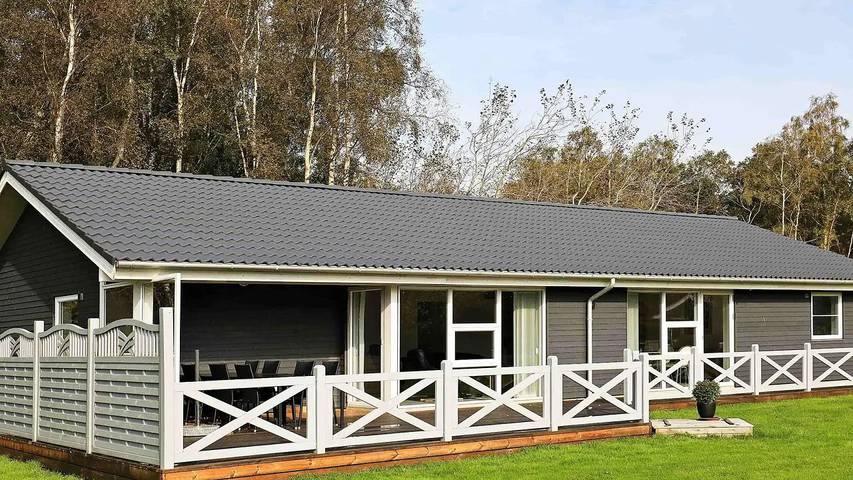 Ferienhaus für 9 Personen, mit Sauna und Garten sowie Whirlpool