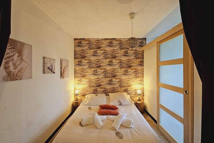 Apartamento entero, Studio *** Au petit bois; near Rocamadour in Gramat, Quercy
