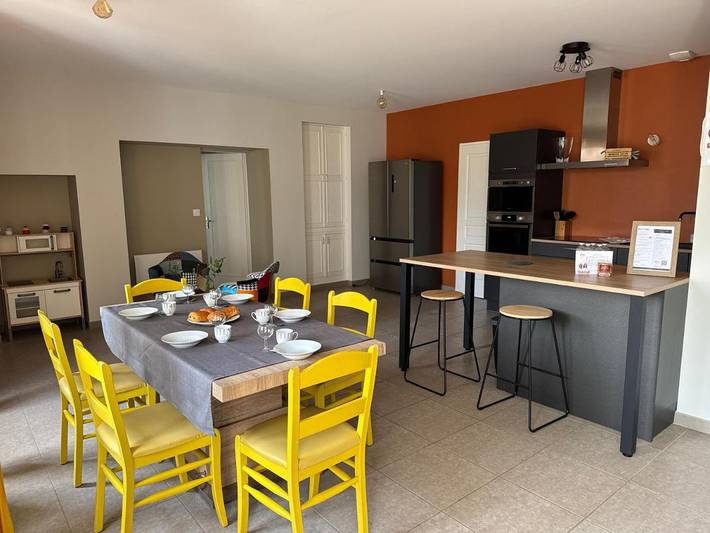 Location de vacances pour 10 personnes, avec jardin, animaux acceptés à Airvault