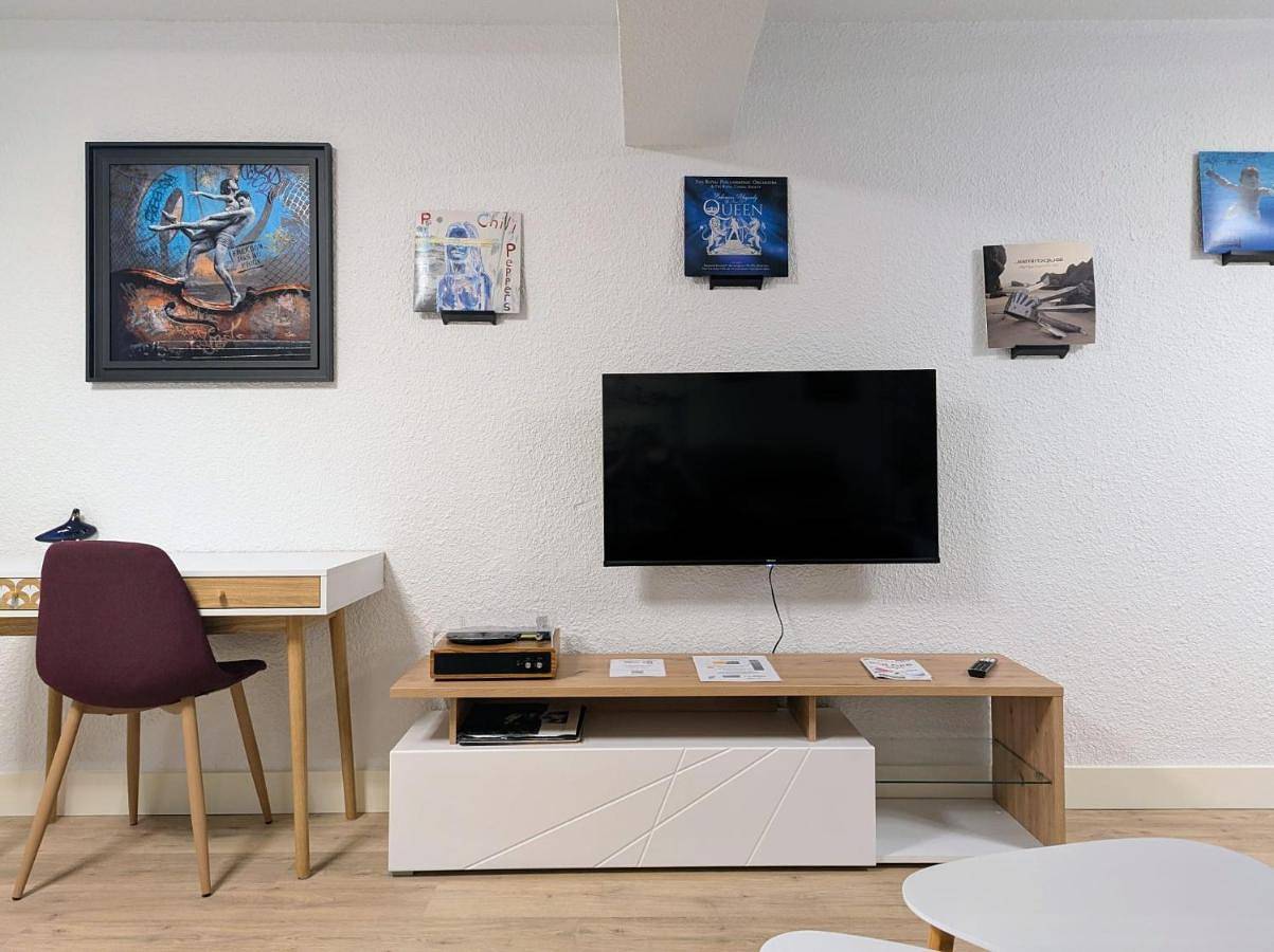 Appartement entier, Studio Music Blue - Bourgoin Centre in Bourgoin-Jallieu, Région de La Tour-du-Pin