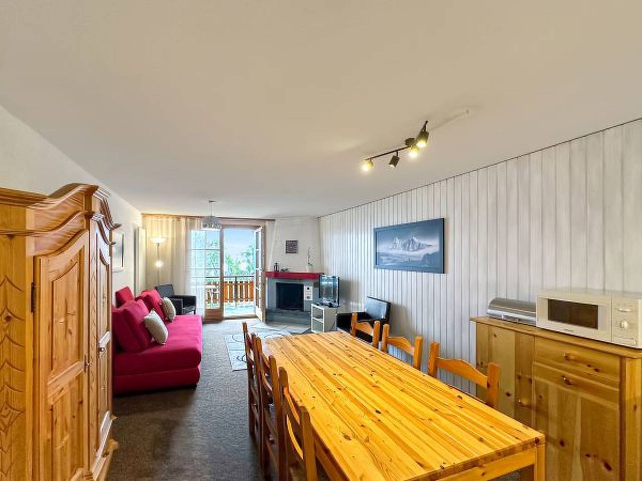 Ganze Wohnung, Ferienwohnung für 8 Personen mit Balkon in Les Agettes, Walliser Alpen