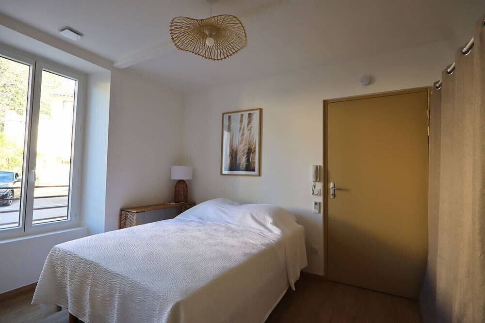Apartamento entero, Cocon Zen & Accessible - wifi netflix prime clim in Camaret-sur-Aigues, Vaucluse