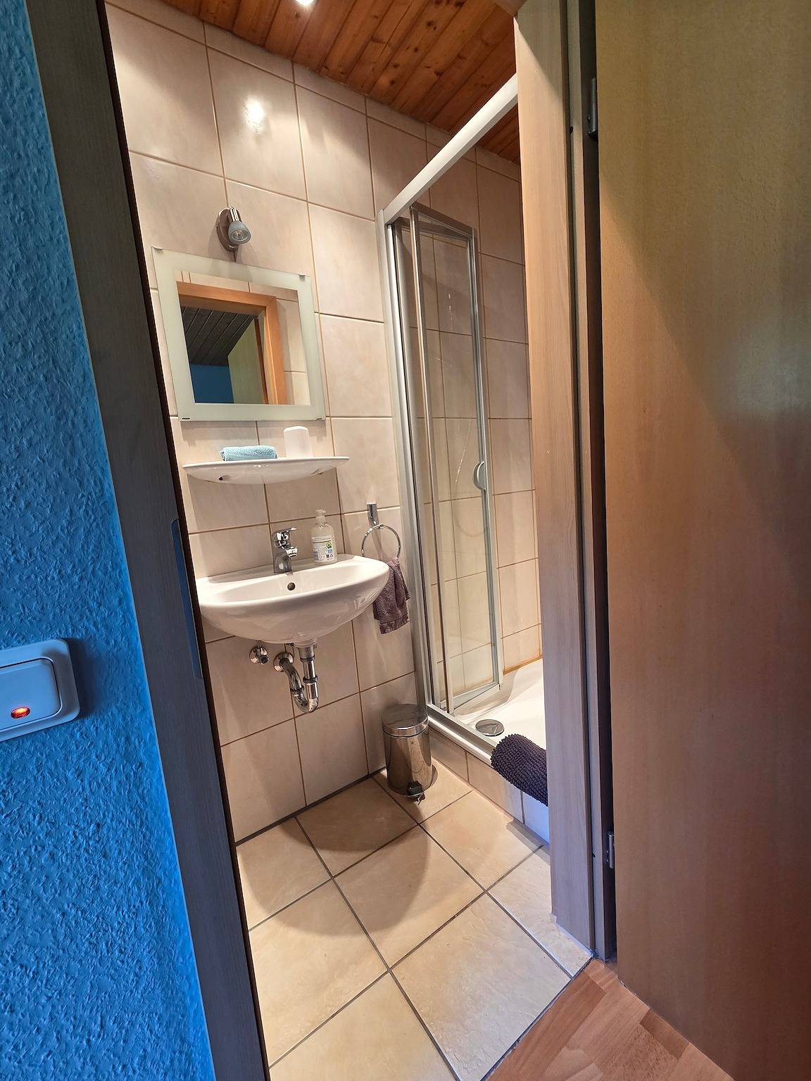 Ganze Wohnung, Ferienwohnung Acolon mit Gemeinschaftsterrasse und Wlan in Burg (Mosel), Bernkastel-Kues & Umgebung