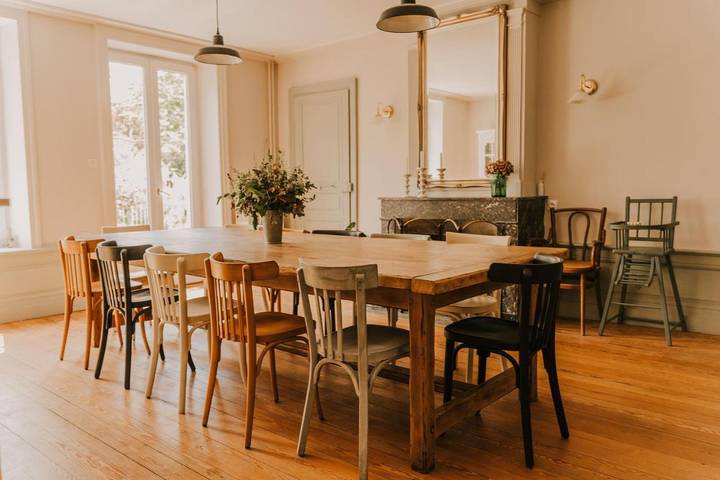 Gîte pour 2 personnes, avec Terrasse ainsi que Jardin et Piscine dans Lhuis - 4