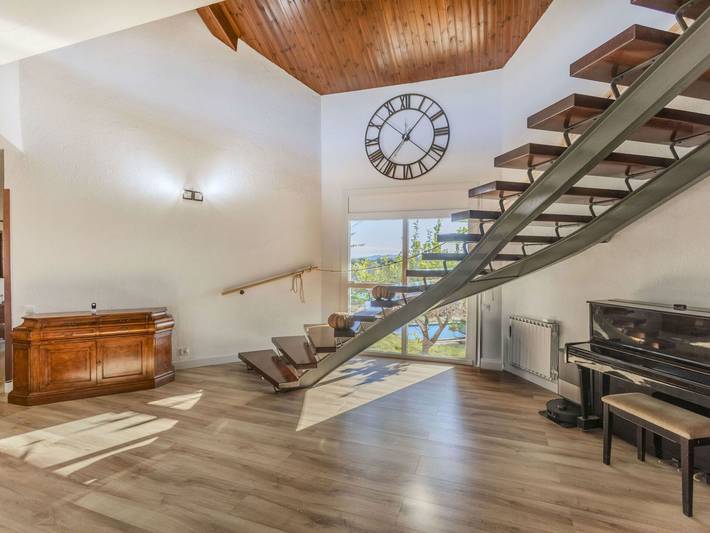 Chalet para 20 personas, con jardín, Se admiten mascotas en Valles Oriental - 3