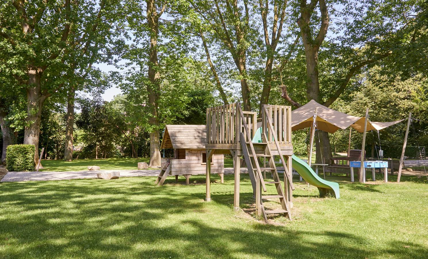 Gemütliche Gruppenunterkunft für 12 Personen mit Bettkasten in Limburg in Baarlo, Limburg (Niederlande)