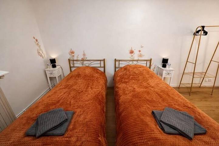 Location de vacances pour 14 personnes, avec jardin et jacuzzi à Saint-Martin-d'Ablois - 3