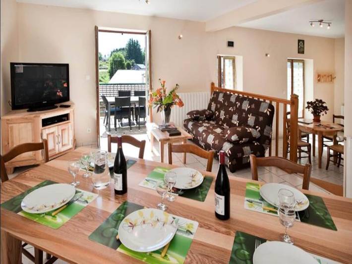 Gîte pour 8 personnes, avec balcon et piscine, adapté aux familles dans Mont Lozère et Goulet - 3