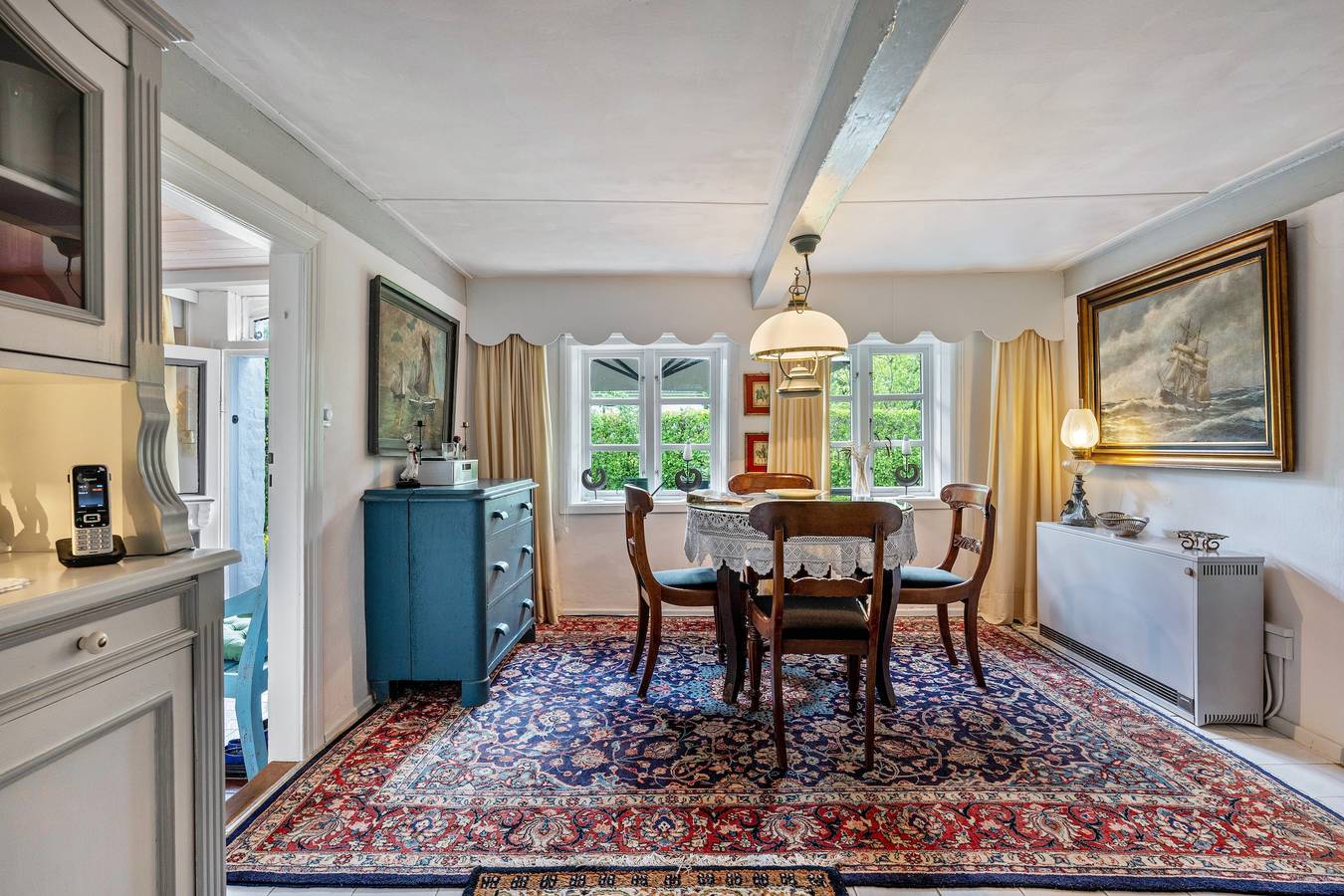Ferienhaus 'Poppenstuuv', idyllischer Barock-Märchengarten, Sauna, Parkplatz, Wi-Fi in Stadum, Grünes Binnenland
