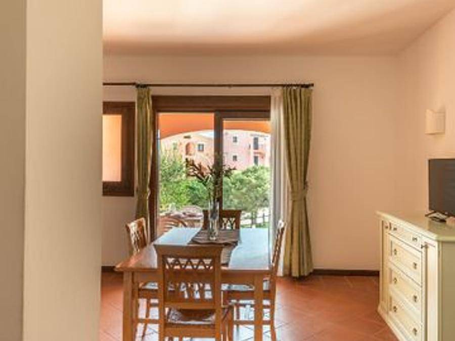 Sea Villas - Villa 4 persone - In - accesso alla piscina comunale in Stagno di Casaraccio, Punta De Su Turrione