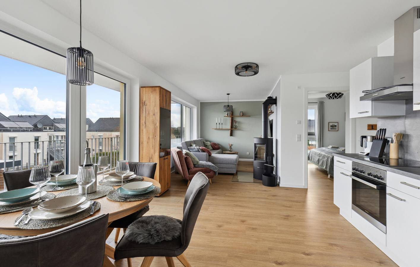 Geheel vakantieappartement, Gezellig Ski Appartement met Terras & Parkeerplaats, Dichtbij Pistes in Winterberg, Hochsauerlandkreis