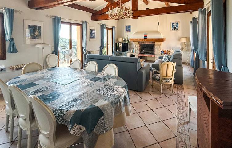 Apartamento con vistas al mar, piscina, wifi y terraza cerca de Les Adrets-de-l'Estérel in Les Adrets-de-l'Estérel, Massif de l'Esterel