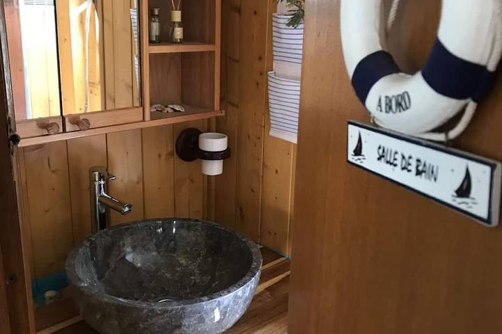 Péniche pour 2 personnes dans les Bouches-du-Rhône - 4