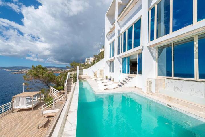 Ferienhaus für 8 Personen, mit Whirlpool und Sauna sowie Garten