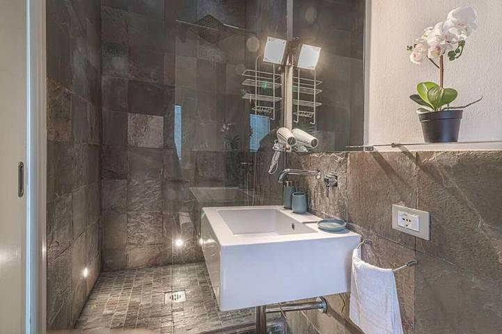 Entire apartment, EnJoy Home - Attic Room at Lords' Square in Padua, Padua Province