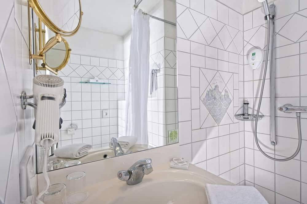 Budget Doppelzimmer,17-20qm - Wyndham Garden Lahnstein Koblenz in Lahnstein, Mittelrhein