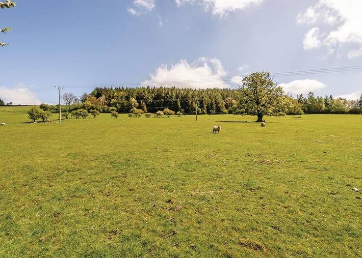 Ferielandsby for 6 personer i Eden