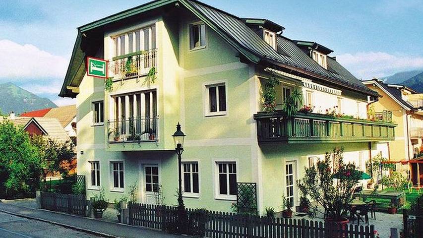 Vakantiewoning voor 2 personen, met whirlpool en balkon, kindvriendelijk in Strobl