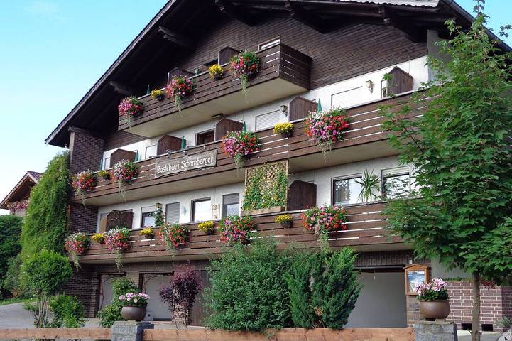 Ferienhaus für 23 Personen, mit Balkon und Garten in Neukirchen beim Heiligen Blut